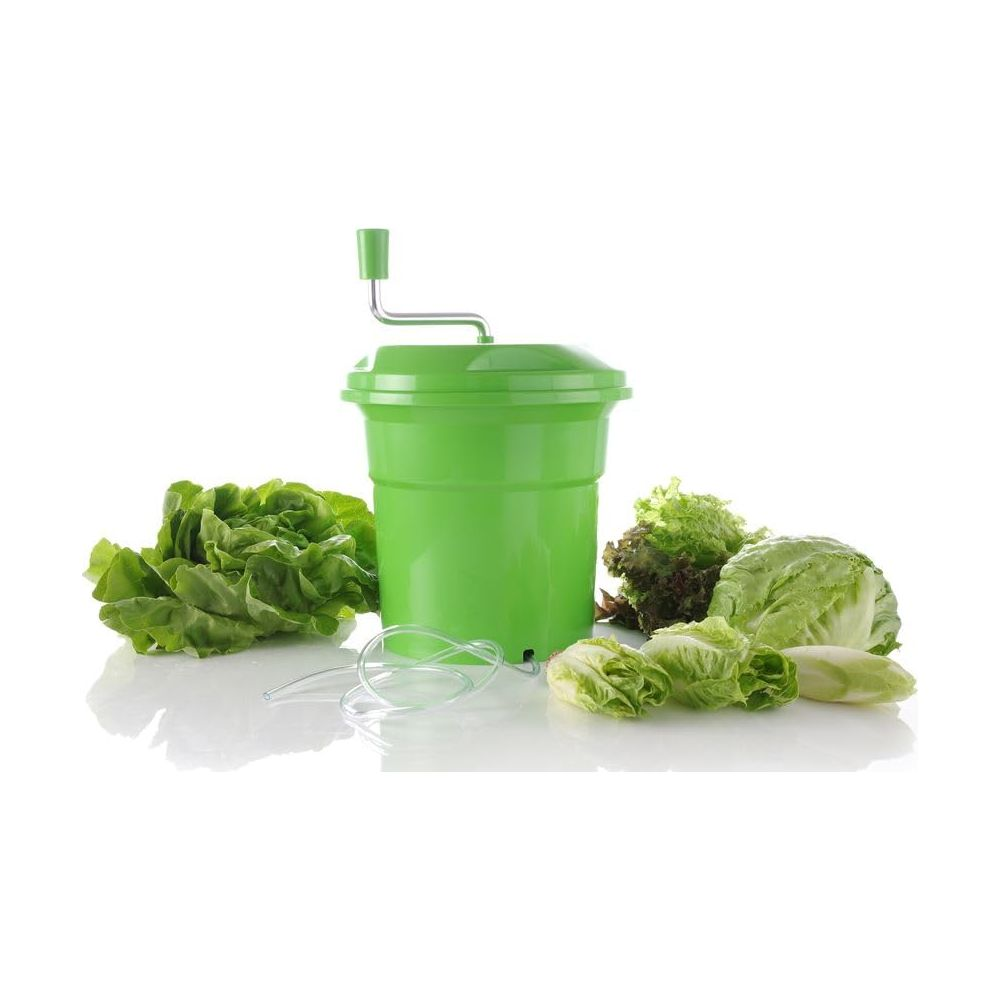 Centrifuga per insalata verde con vari tipi di lattuga in primo piano.