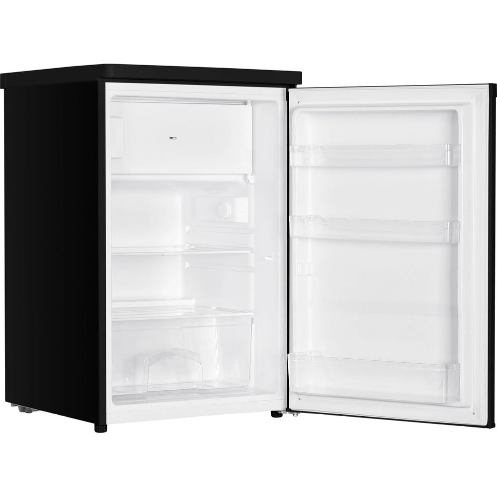 Ein schwarzer Kühlschrank mit offener Tür, der leere Regale und Schubladen zeigt.