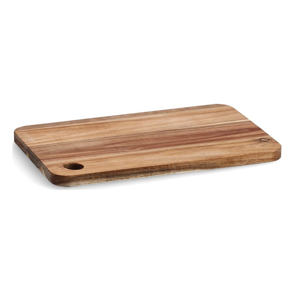 Ein rechteckiges Holzschneidebrett mit einem Loch in der Ecke.