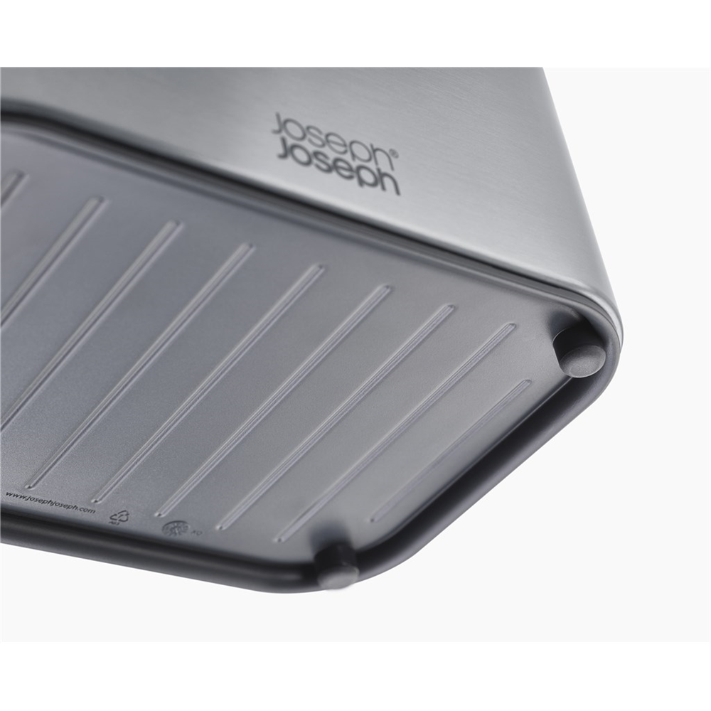 Superficie de drenaje acanalada gris con logo Joseph Joseph.