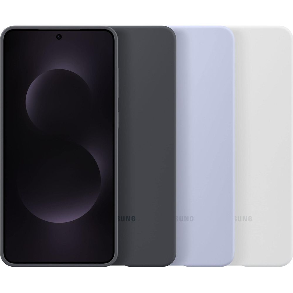 Un smartphone avec écran sombre à côté de trois coques colorées : gris foncé, violet clair, blanc.