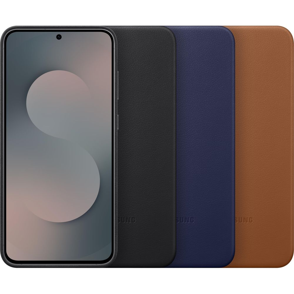 Ein Smartphone mit schwarzem, blauem und braunem Lederetui.