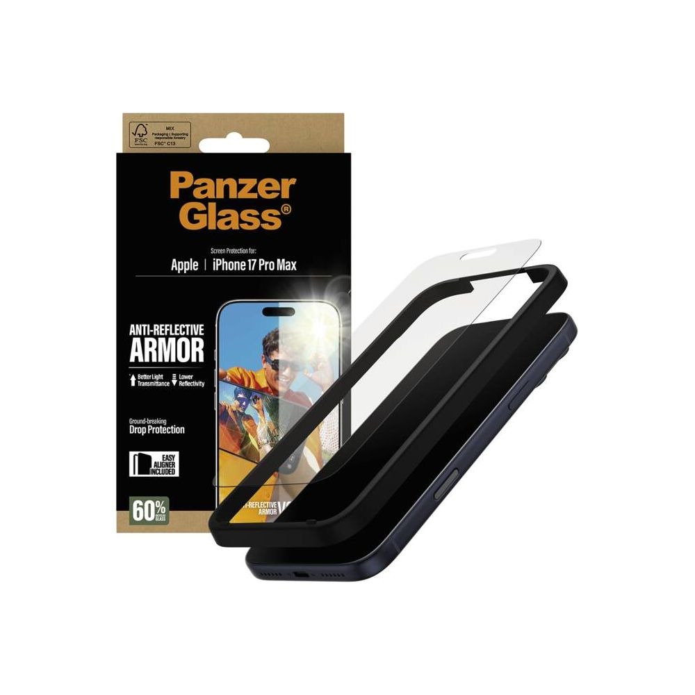 Protezione schermo Panzer Glass iPhone 17 Pro Max con custodia nera.