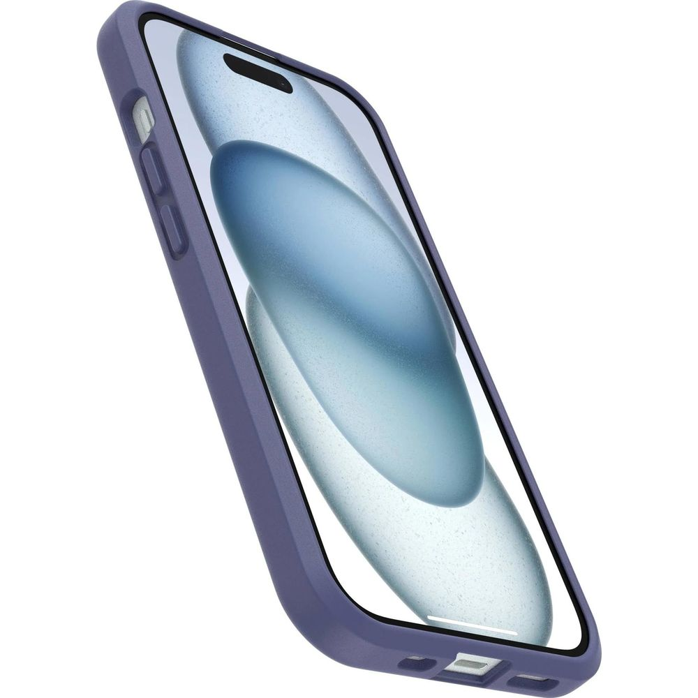 Una custodia viola per iPhone angolata per mostrare lo schermo con uno sfondo astratto blu.