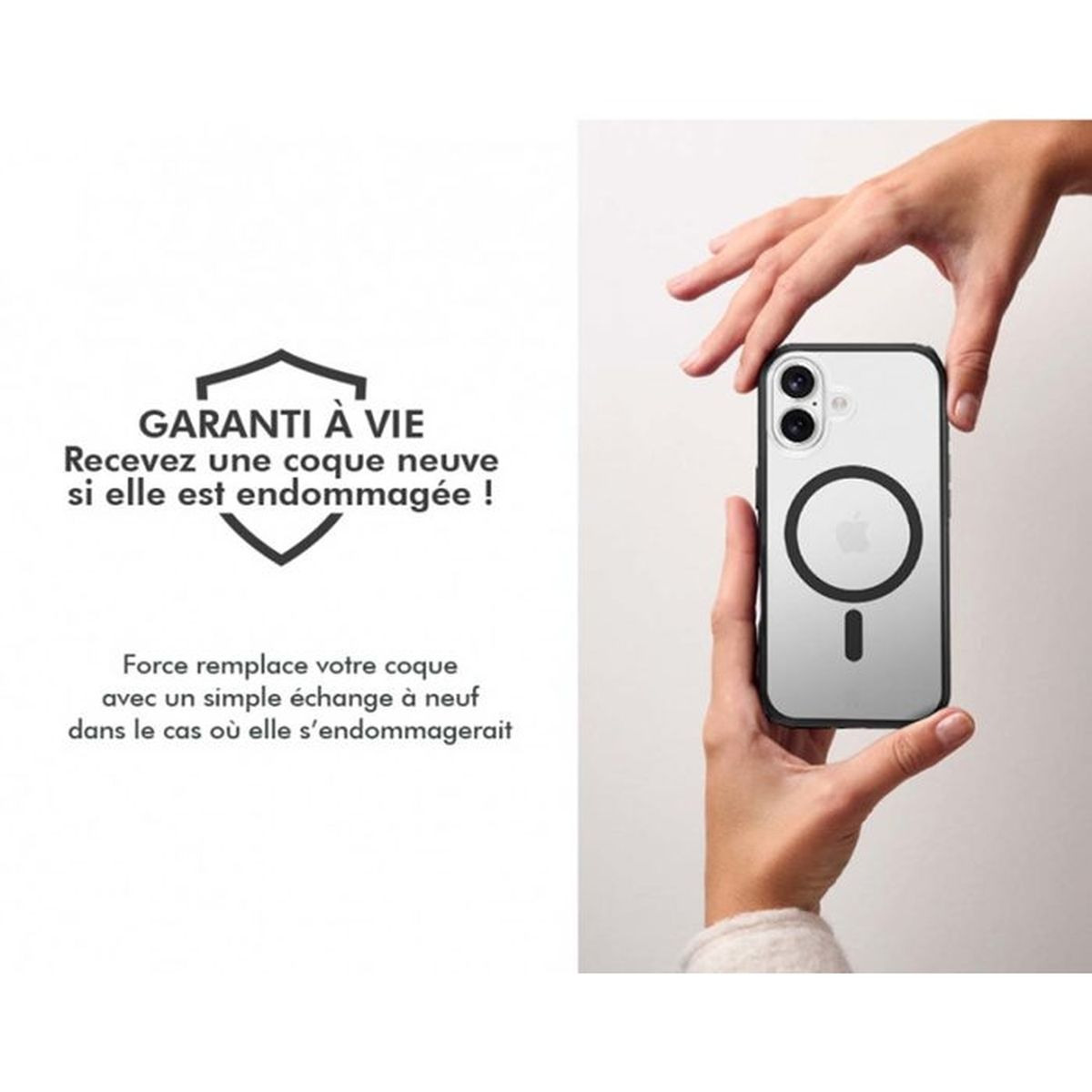 Una mano tiene un iPhone con custodia trasparente. Il testo indica garanzia a vita.