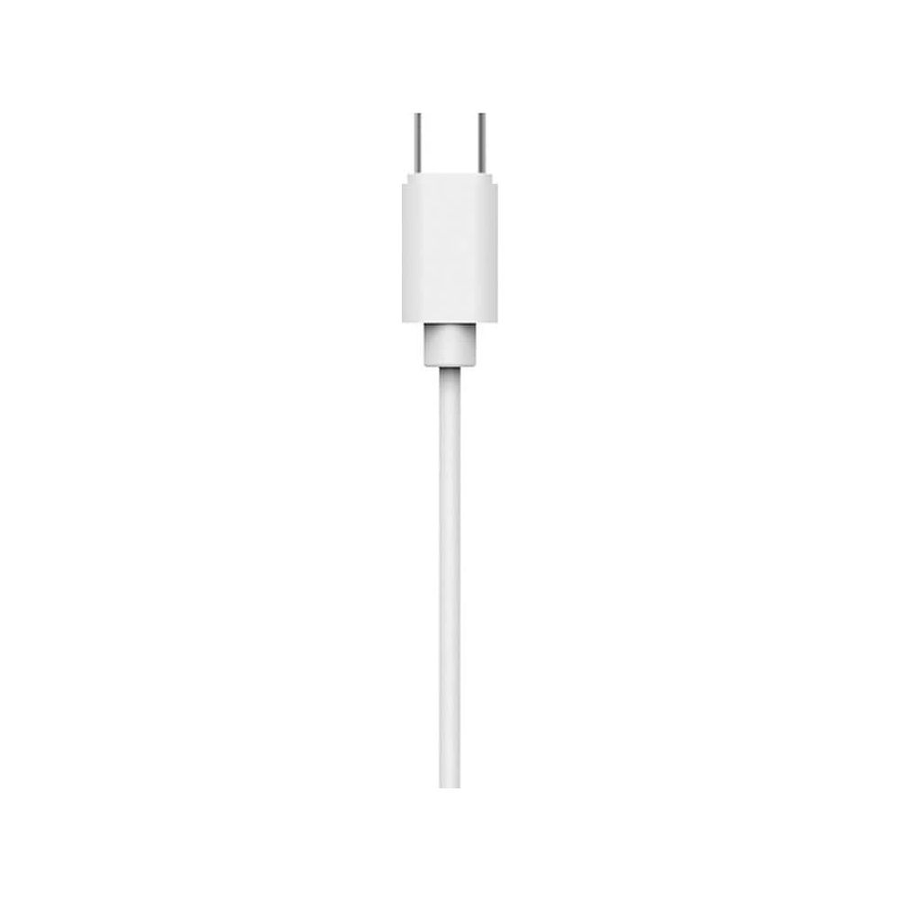 Een witte USB-C kabel met de connector naar boven gericht.