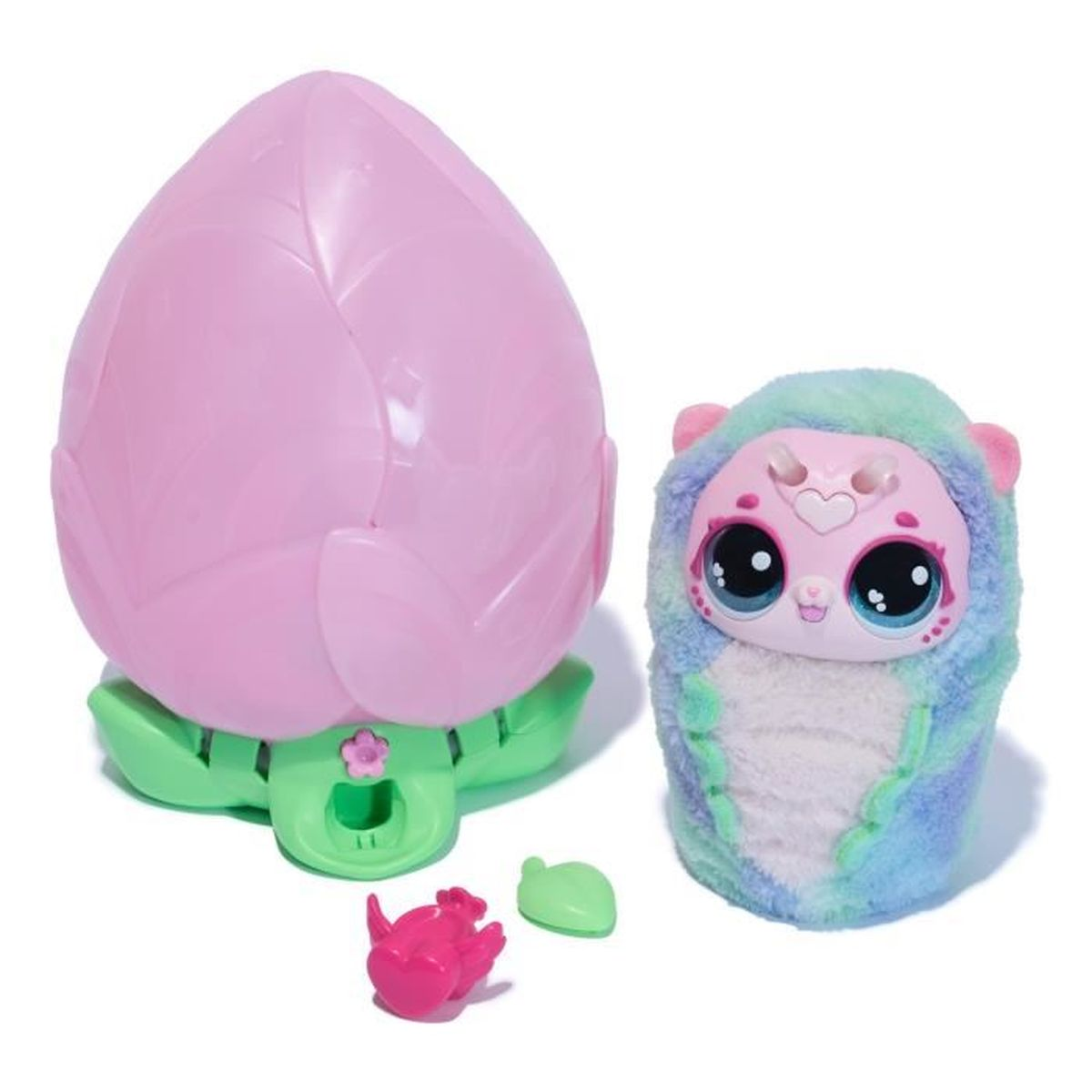 Un contenedor rosa con forma de flor junto a una criatura de peluche.