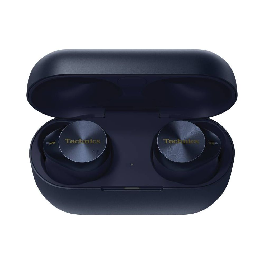 Un paio di auricolari Technics blu scuro nella loro custodia di ricarica aperta.