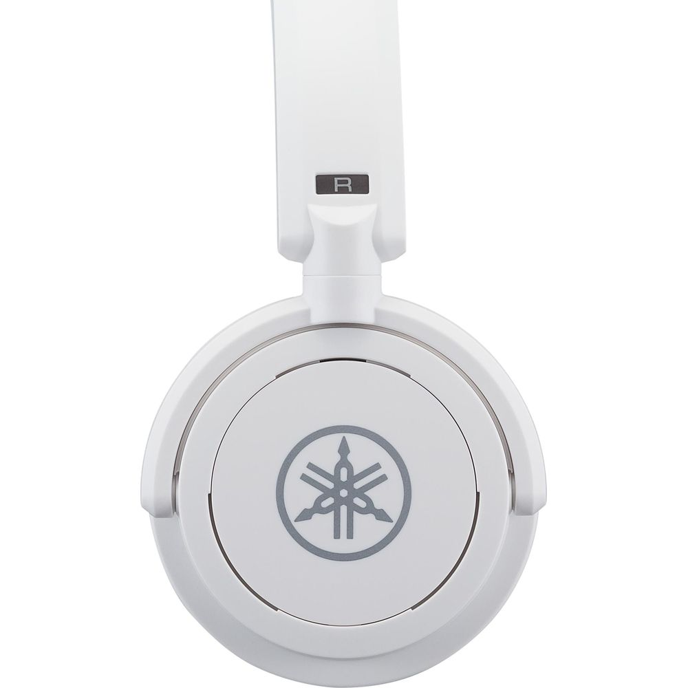 Casque blanc avec le logo Yamaha et un R pour droite.