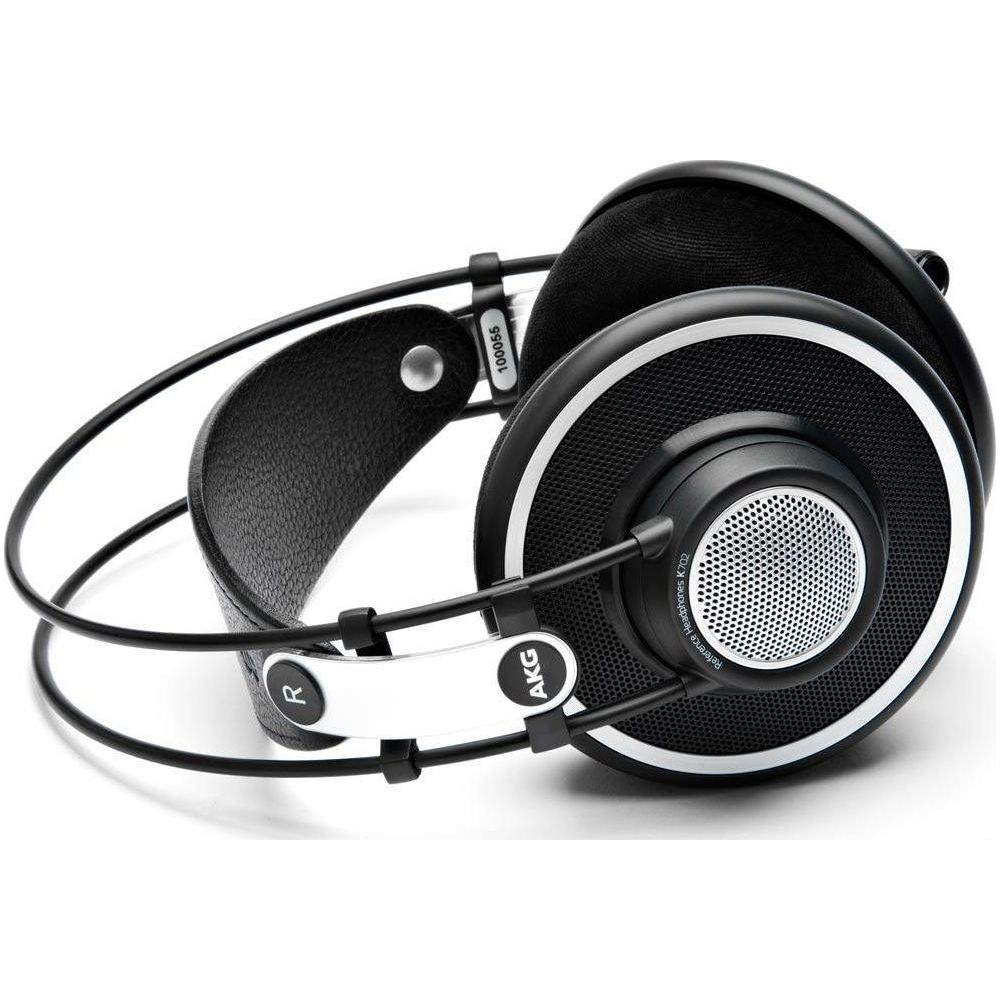 Cuffie AKG nere con accenti argentati e archetto in pelle.