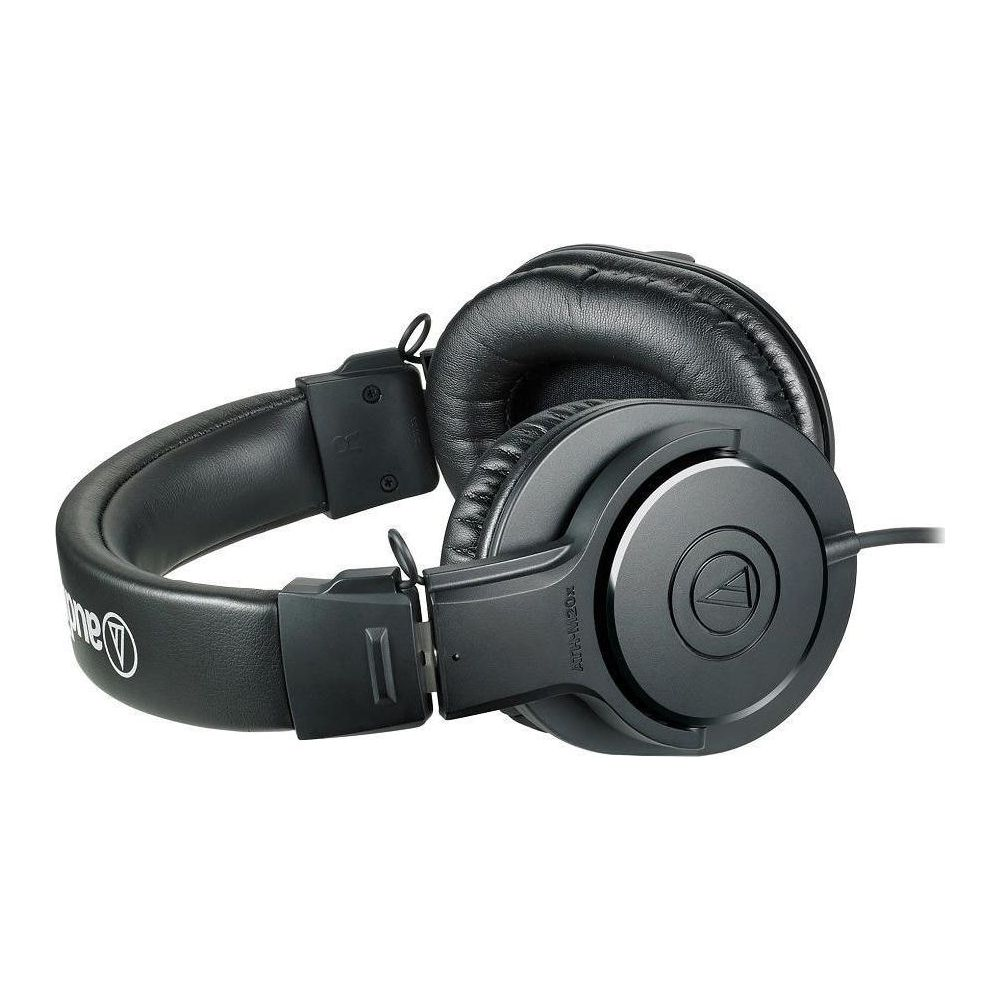 Auriculares negros con almohadillas acolchadas y diadema ajustable.