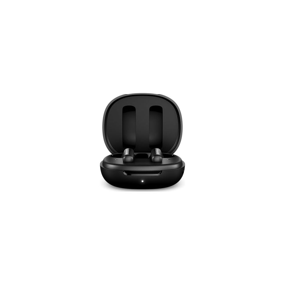 Czarne słuchawki bezprzewodowe w otwartym etui ładującym na białym tle.