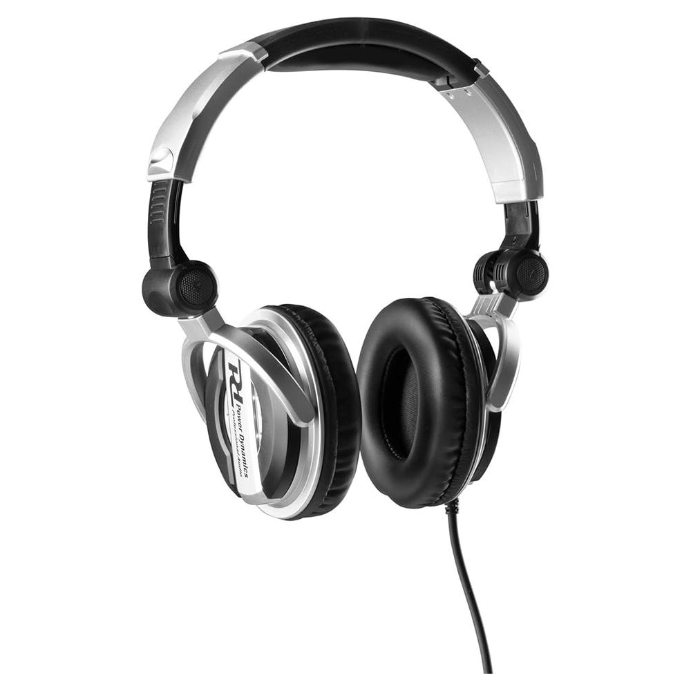 Un par de auriculares plateados y negros con almohadillas.