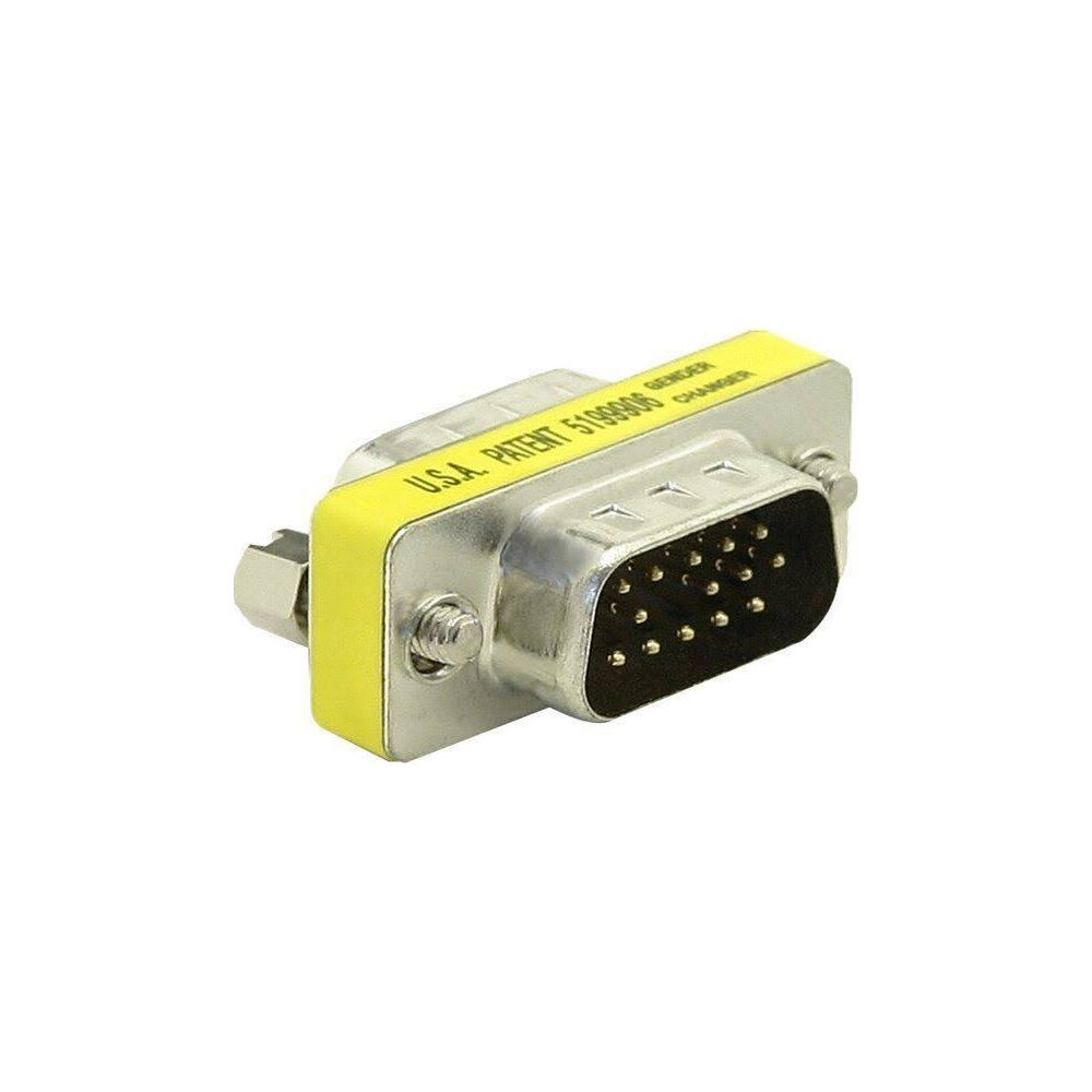 Un adattatore VGA argentato con striscia gialla etichettata U.S.A. PATENT 5199906.