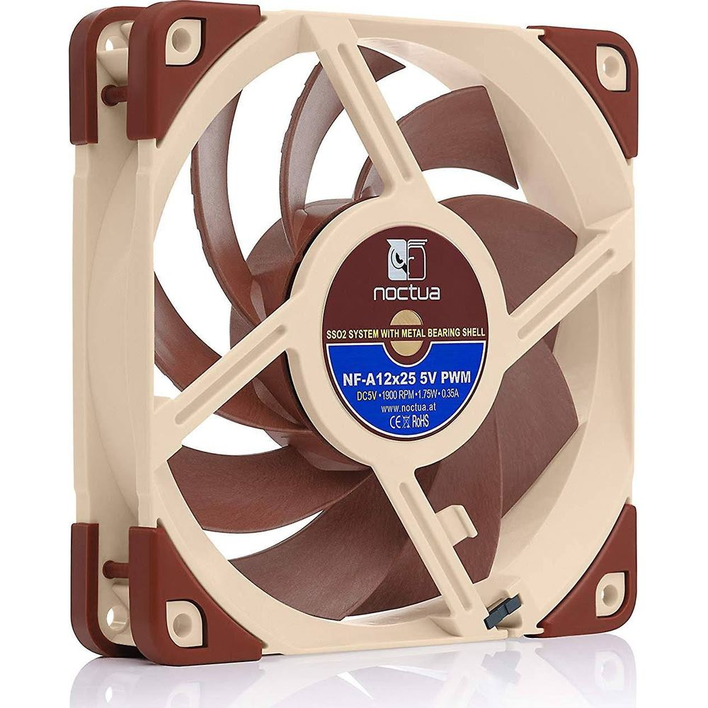 Una ventola beige con pale marroni e angoli marroni.