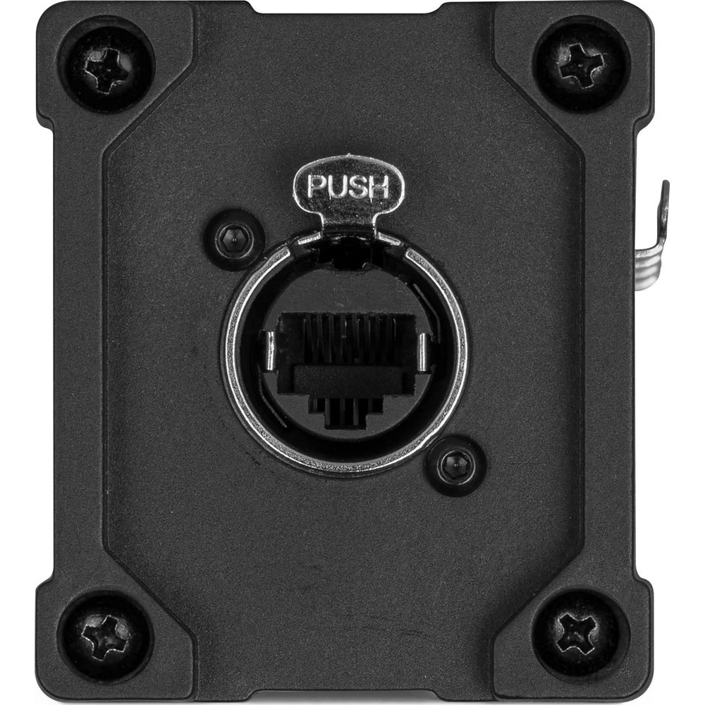 Un conector negro con tomas XLR y RJ45. Un 