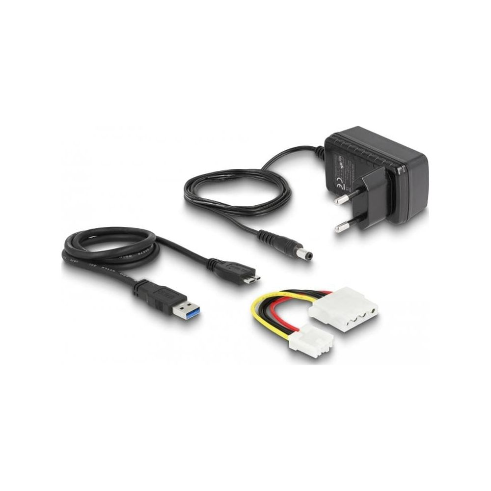 Adaptateur secteur, câble USB et adaptateur d'alimentation SATA.