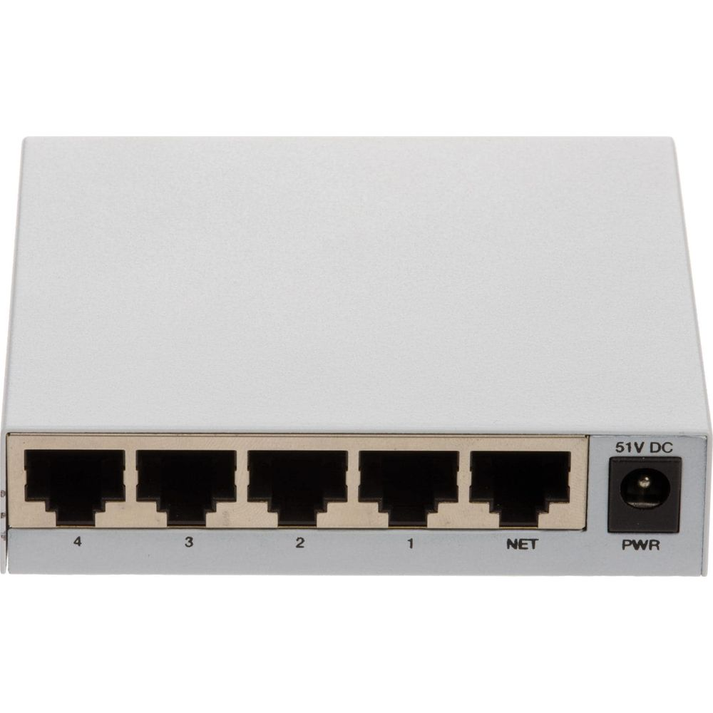 Biały przełącznik sieciowy z pięcioma portami i złączem zasilania.