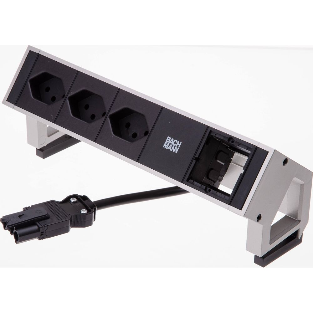 Ein schwarzer Mehrfachsteckdosenadapter mit silbernen Halterungen und einem Kabel.