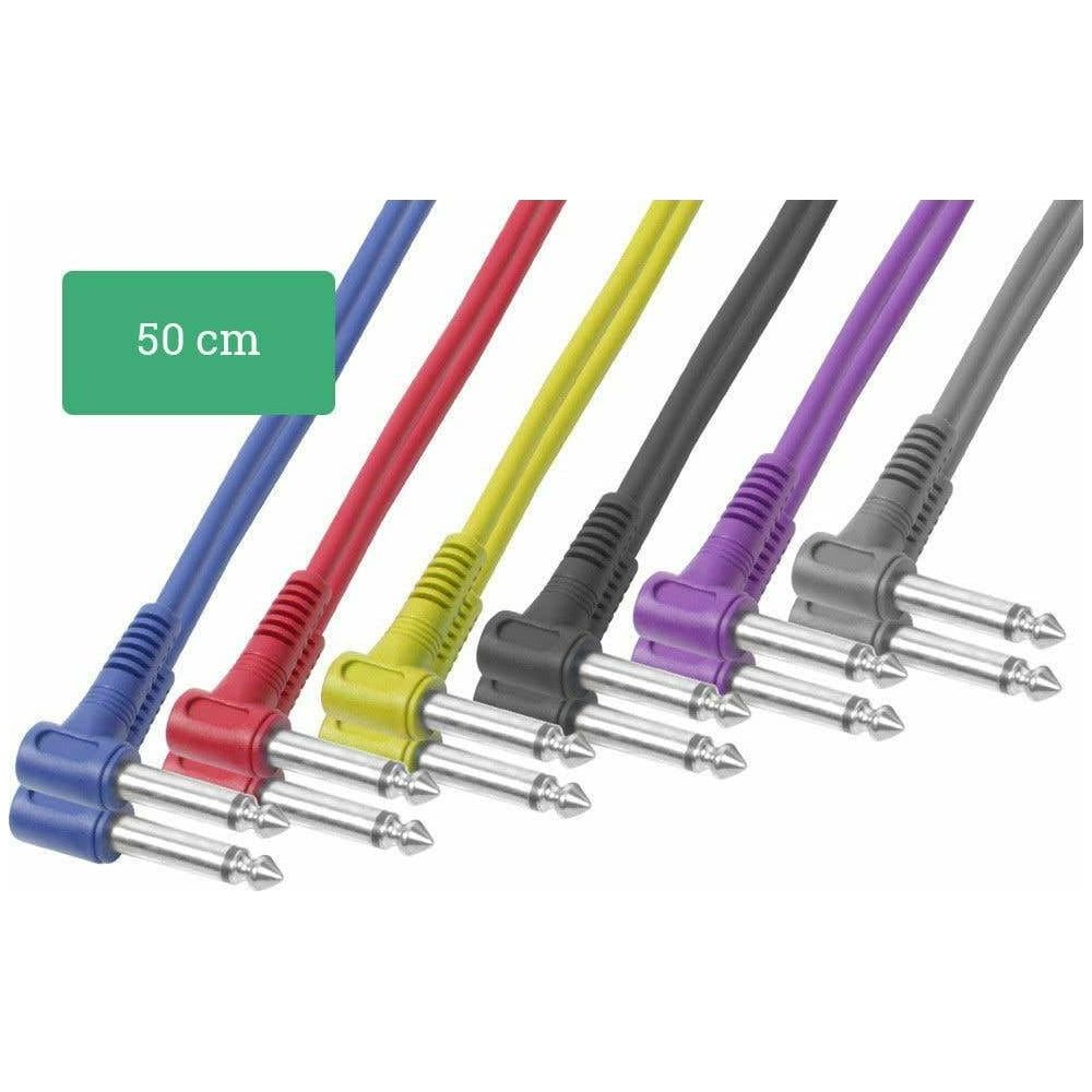 Cinco cables de audio coloridos, de 50 cm, con conectores plateados.