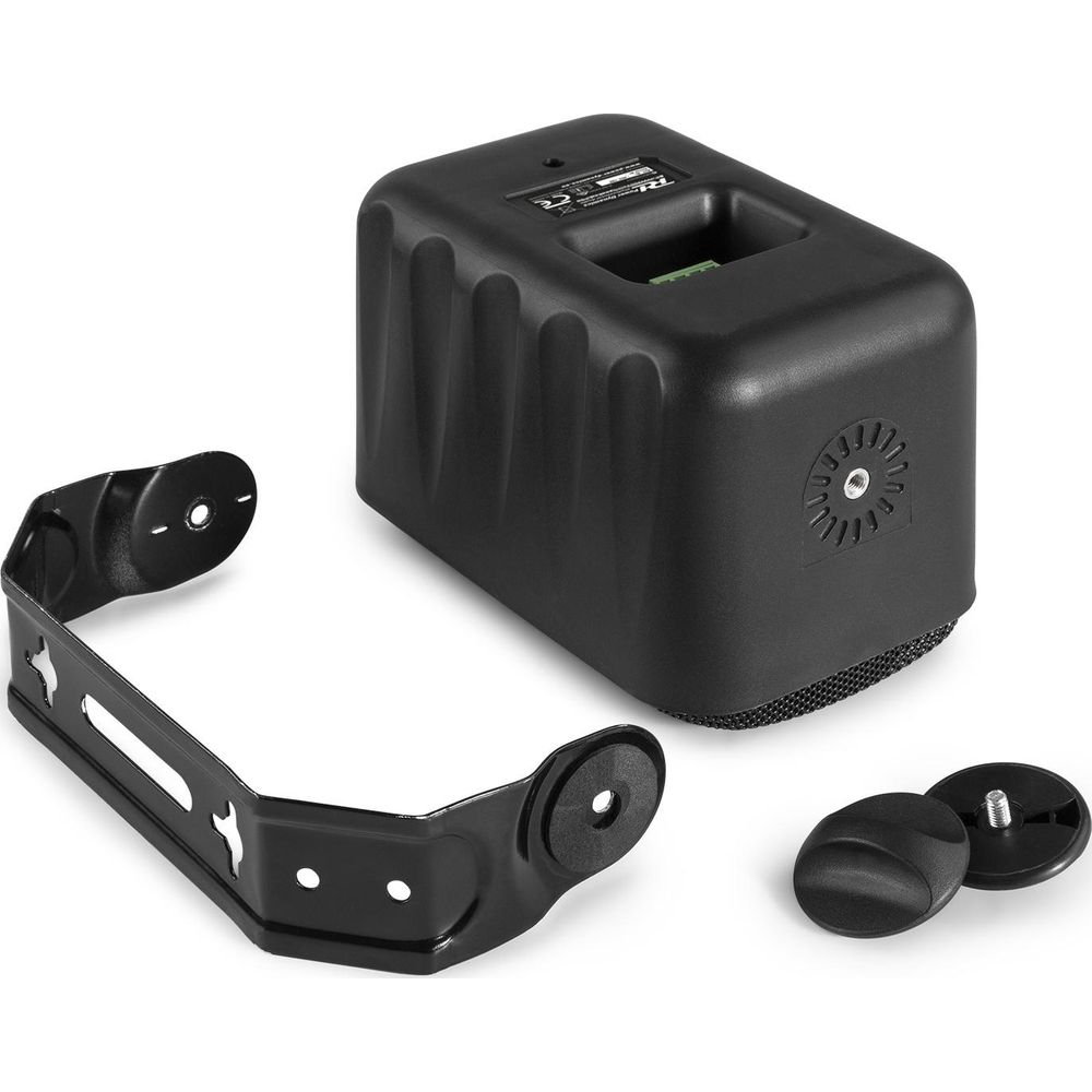 Altavoz negro, soporte metálico y tapas de montaje sobre fondo blanco.