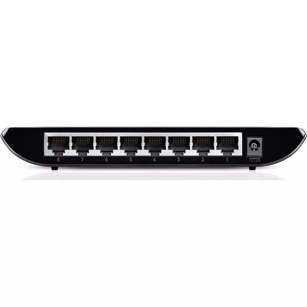 Un switch réseau noir à 8 ports avec ports numérotés et entrée d'alimentation.