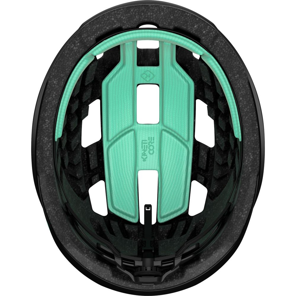 Schwarzer Fahrradhelm von innen mit türkisfarbener Polsterung und Belüftungslöchern.