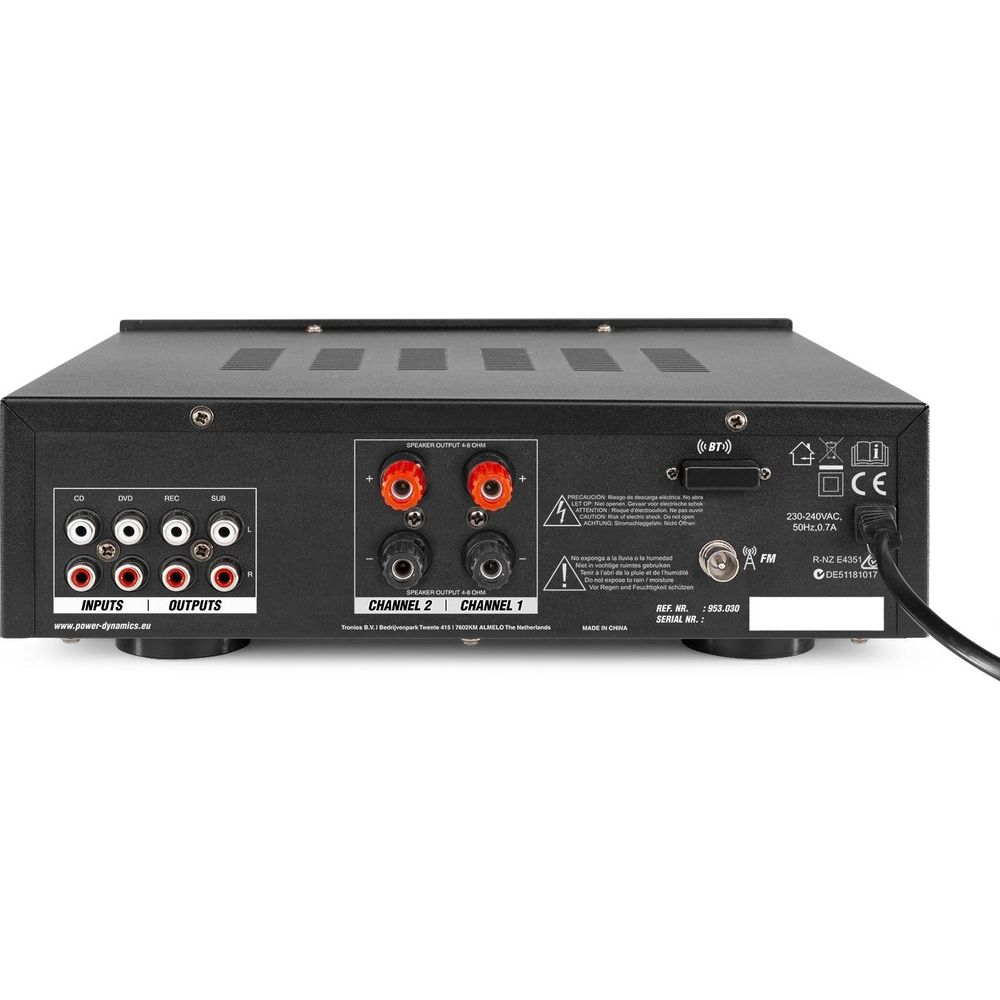 Rückseite eines Verstärkers mit Anschlüssen für CD, DVD, REC, SUB, Lautsprecher und Strom.