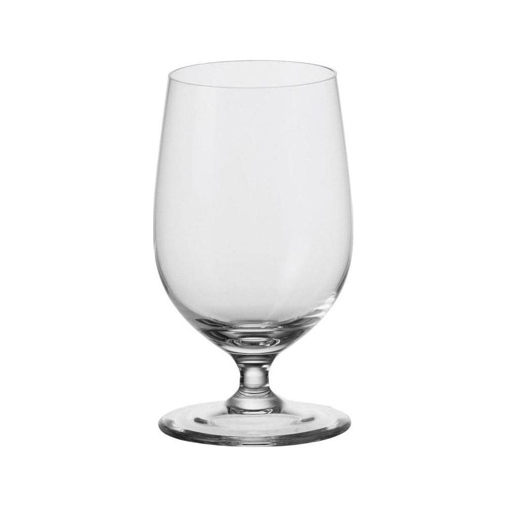 Ein leeres, durchsichtiges Glas mit Stiel auf weißem Hintergrund.