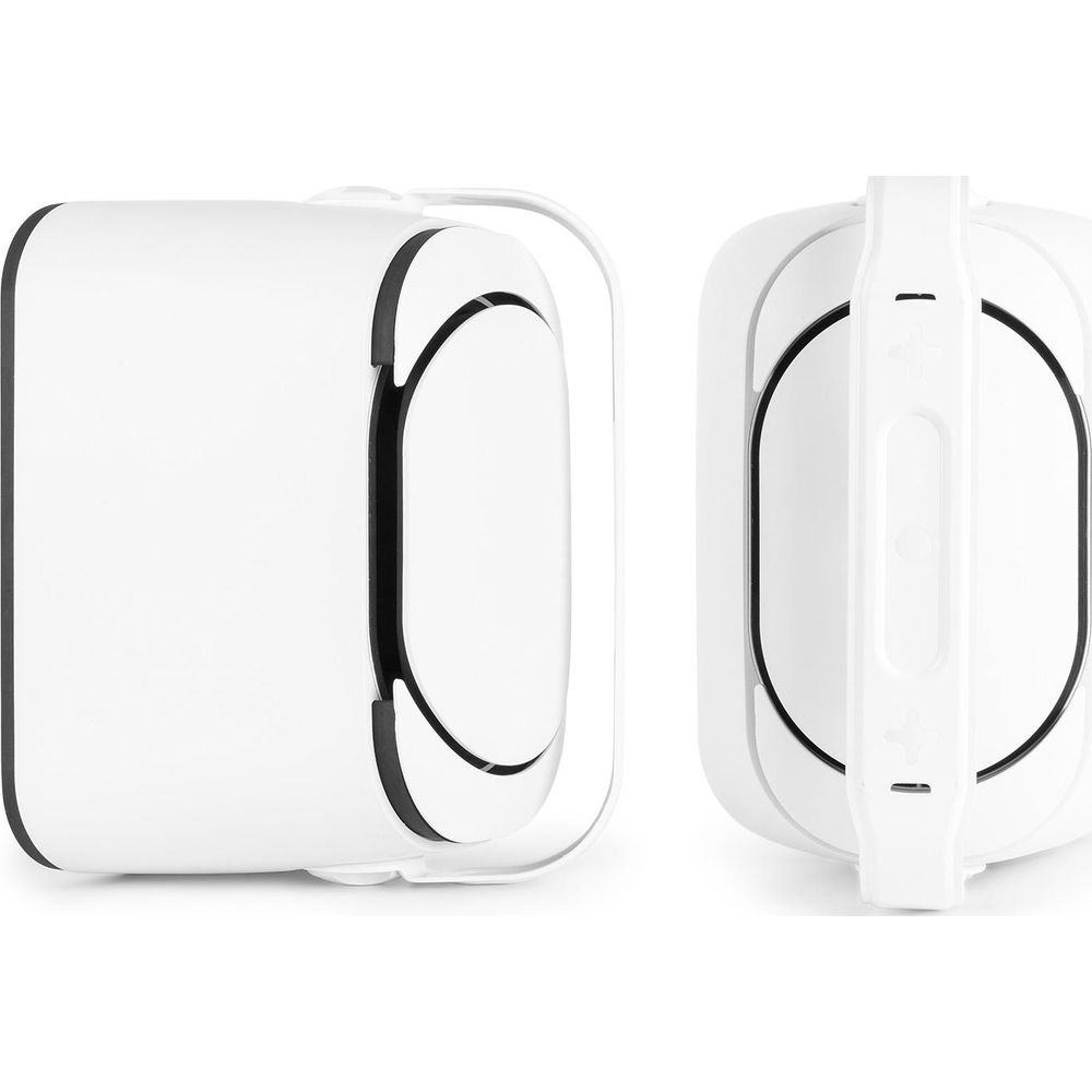 Dos auriculares blancos modernos con detalles negros, uno al lado del otro.