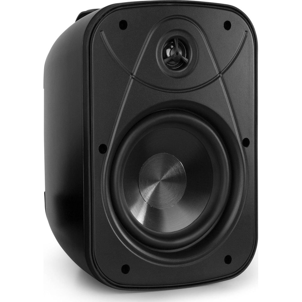 Altavoz negro con tweeter y woofer, aislado sobre fondo blanco.