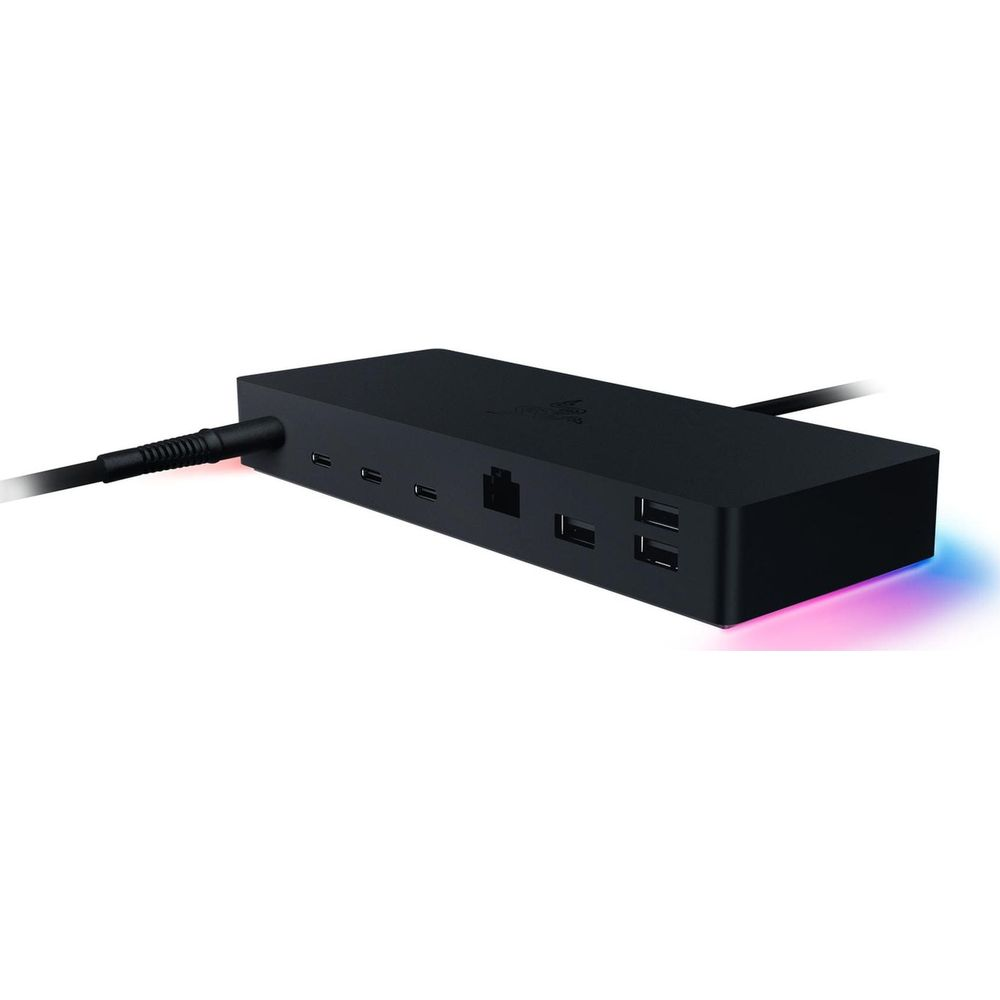 Schwarzer Dockingstation mit USB-C, USB-A und Ethernet-Anschlüssen. RGB-Beleuchtung.