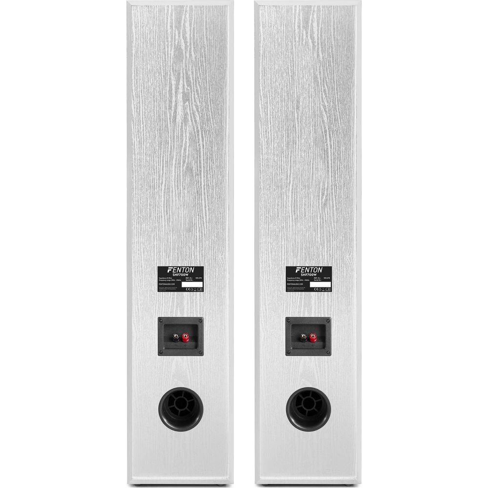 Dos altavoces blancos con veta de madera, vista trasera, con puertos.
