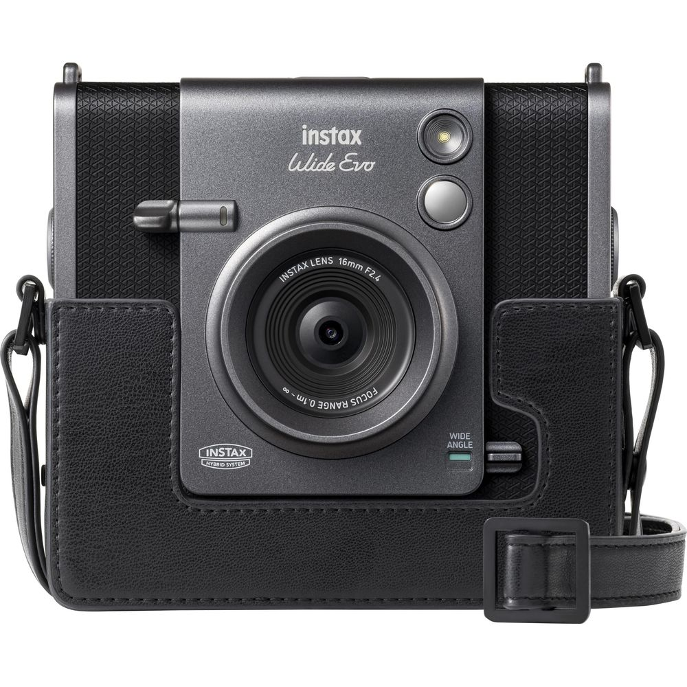Graue Instax Wide Evo Kamera mit schwarzem Lederetui und Tragegurt.