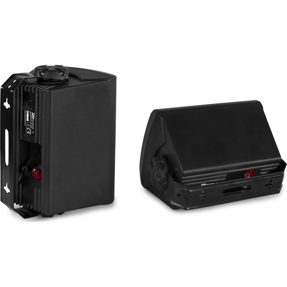 Dos cajas de altavoces negras una al lado de la otra sobre fondo blanco.