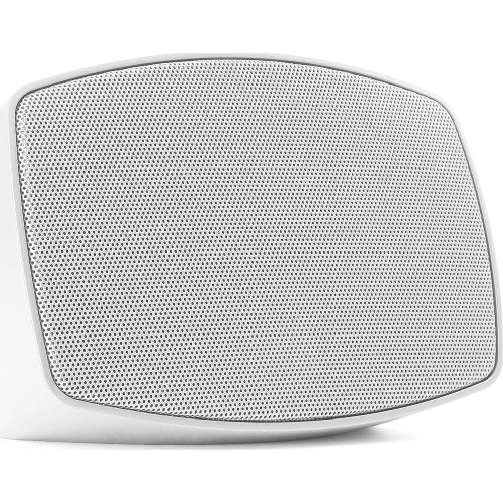 Un altavoz blanco con rejilla frontal perforada.