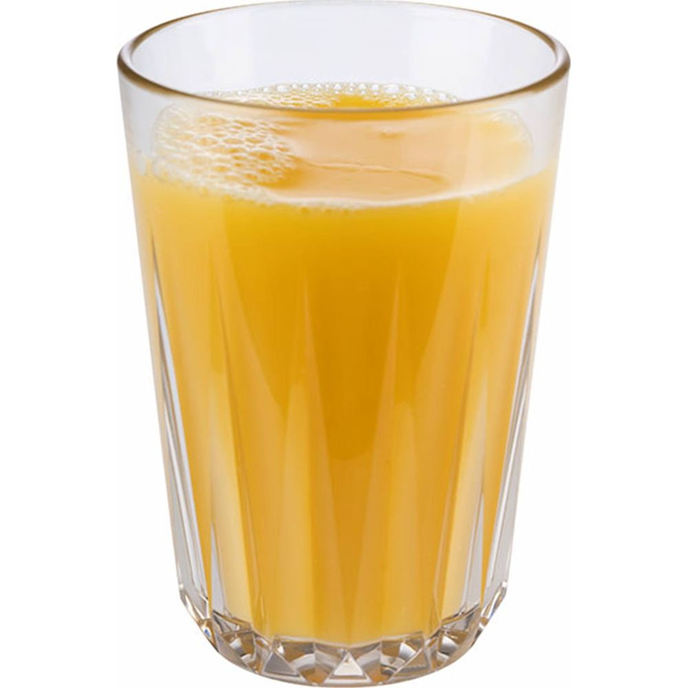 Ein Glas Orangensaft mit Schaum