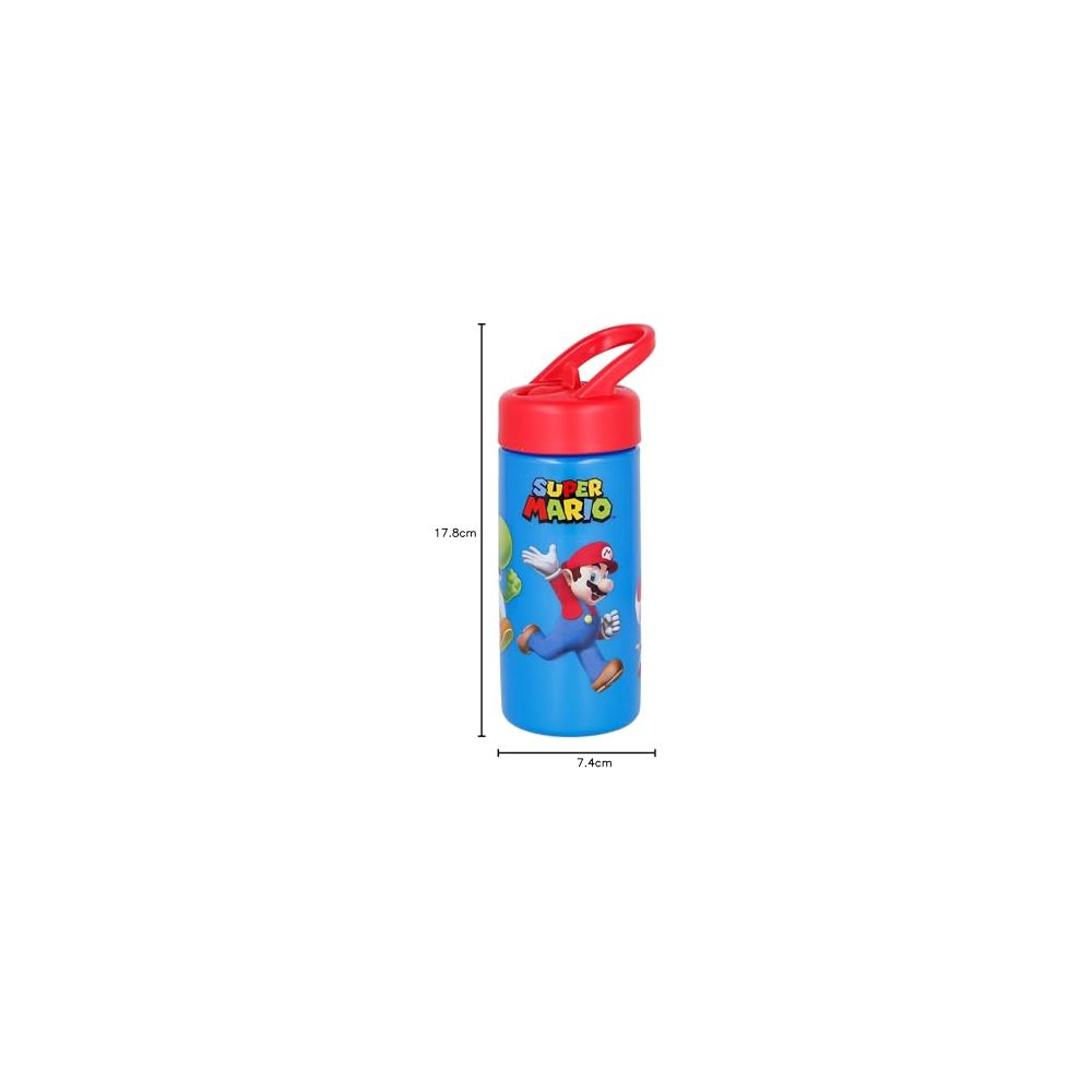 Eine blaue Super Mario-Trinkflasche mit rotem Deckel und Henkel.