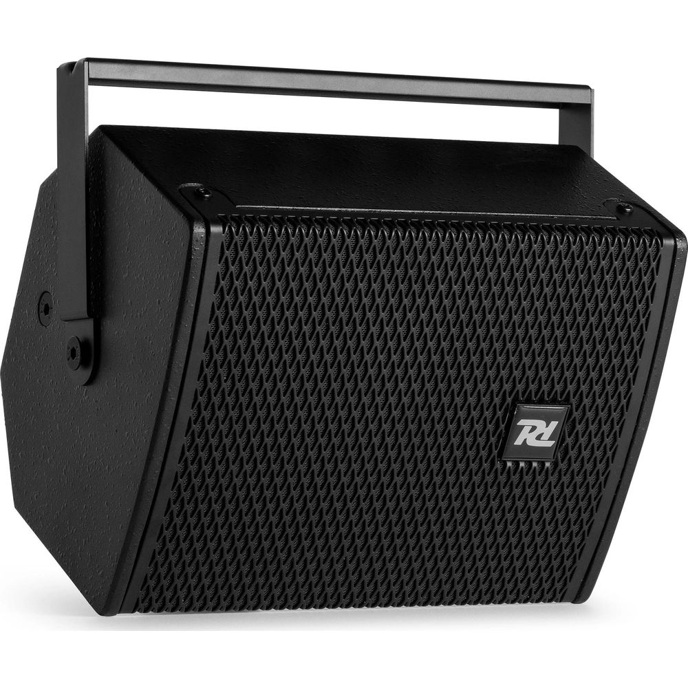 Altavoz negro con frente de rejilla y logo plateado.
