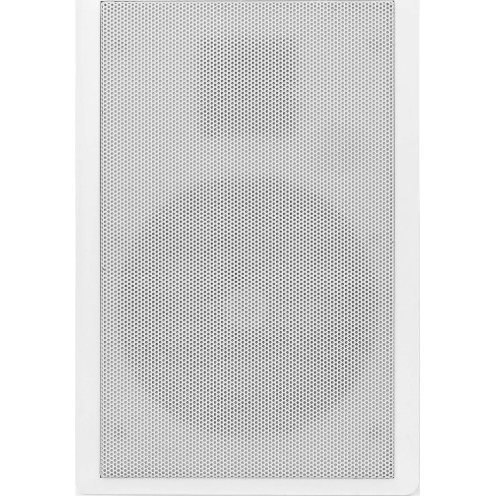 Un altavoz blanco con rejilla frontal perforada sobre fondo blanco.