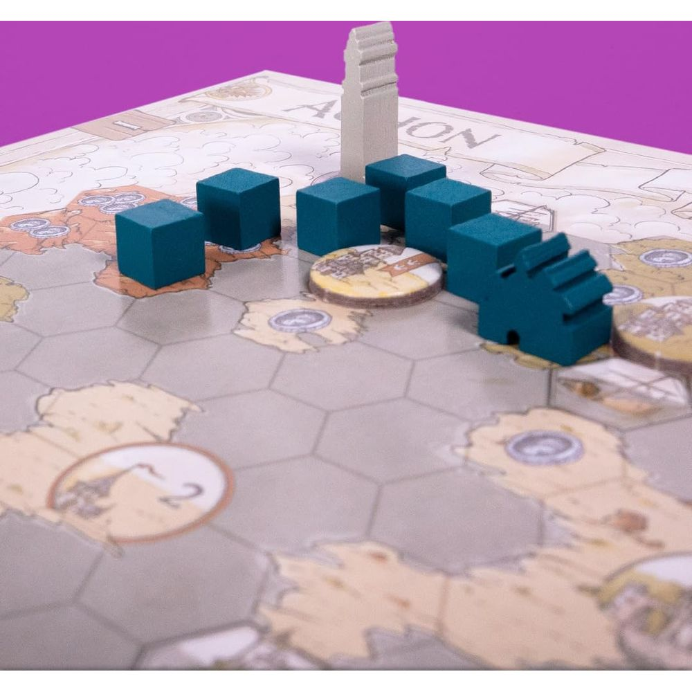 Spielbrett mit blauen und beigen Spielfiguren. Lila Hintergrund.