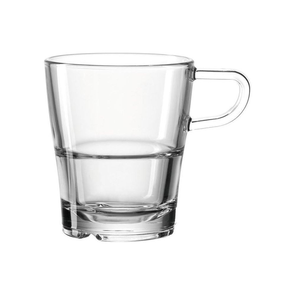 Ein durchsichtiger Glasbecher mit Henkel, halb gefüllt mit klarer Flüssigkeit.