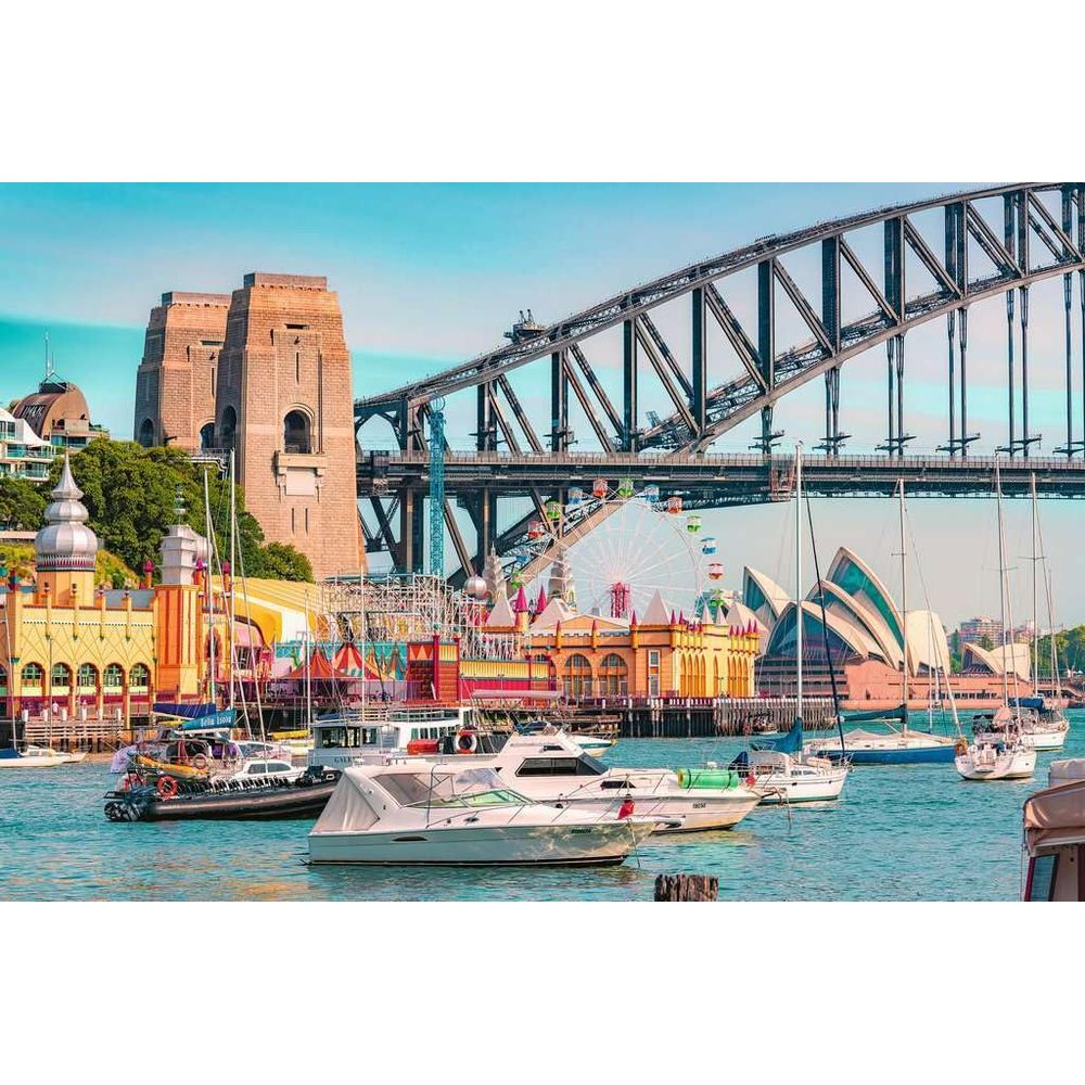 Port de Sydney avec pont, opéra, parc d'attractions et bateaux.