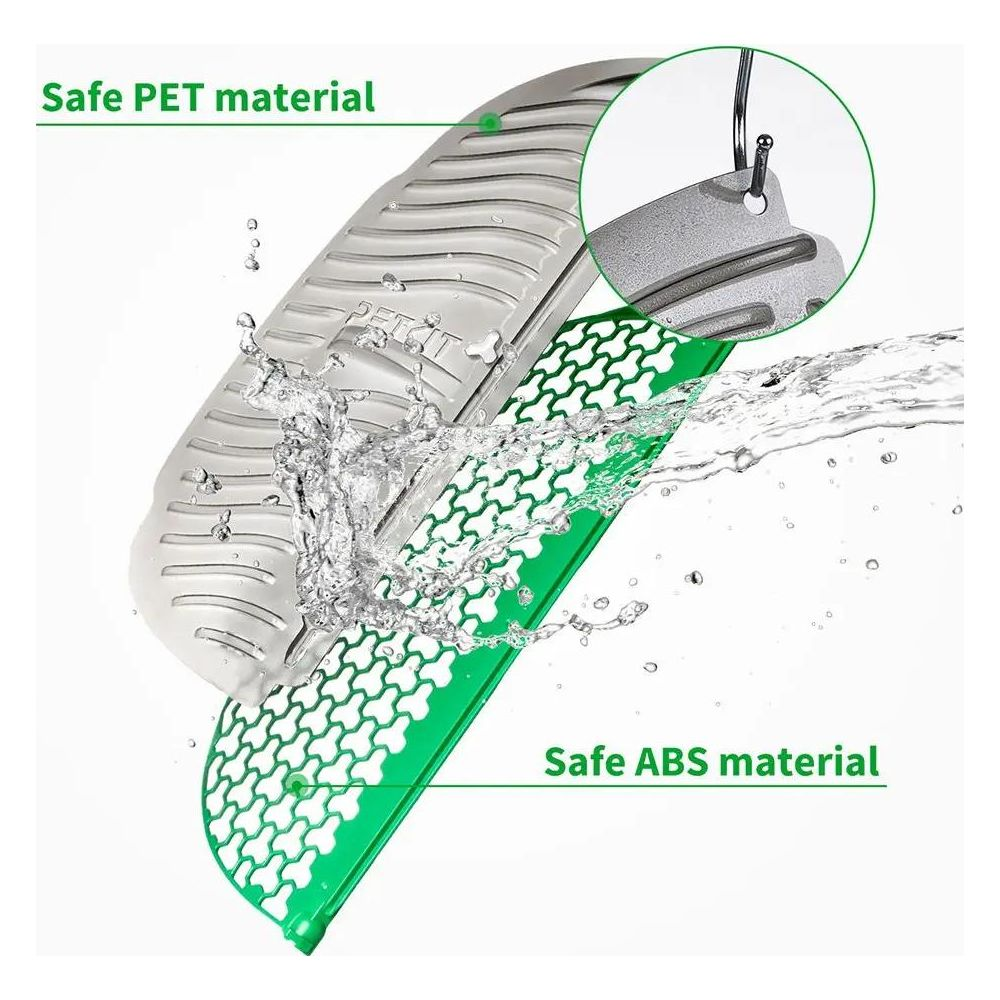 Woda rozpryskuje się na szarej macie PET i zielonej macie ABS.