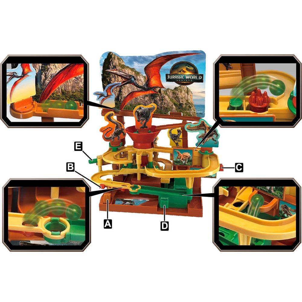 Un playset Jurassic World con dinosauri, piste e palline.