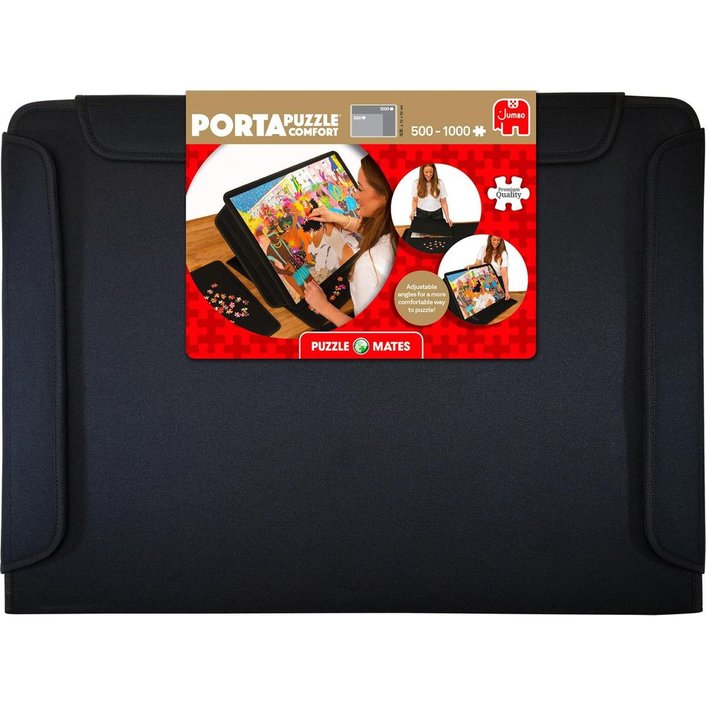 Schwarze Puzzlematte mit aufklappbarem Deckel und einer Frau, die ein Puzzle macht.