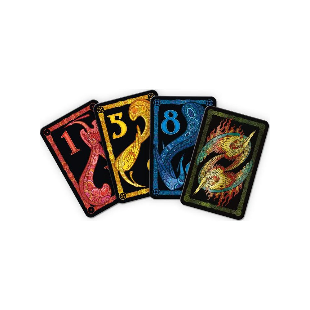 Vier Spielkarten mit Drachen- und Feuervogelmotiven, Zahlen 1, 5 und 8.