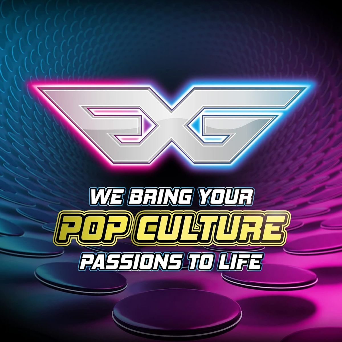 Logo z neonowym różowym i niebieskim obramowaniem. Tekst: WE BRING YOUR POP CULTURE PASSIONS TO LIFE.