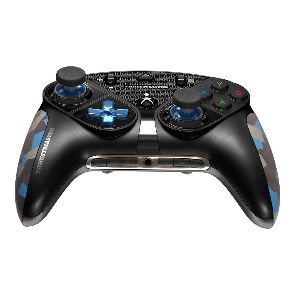Controlador de juegos negro con detalles azules y patrón de camuflaje.