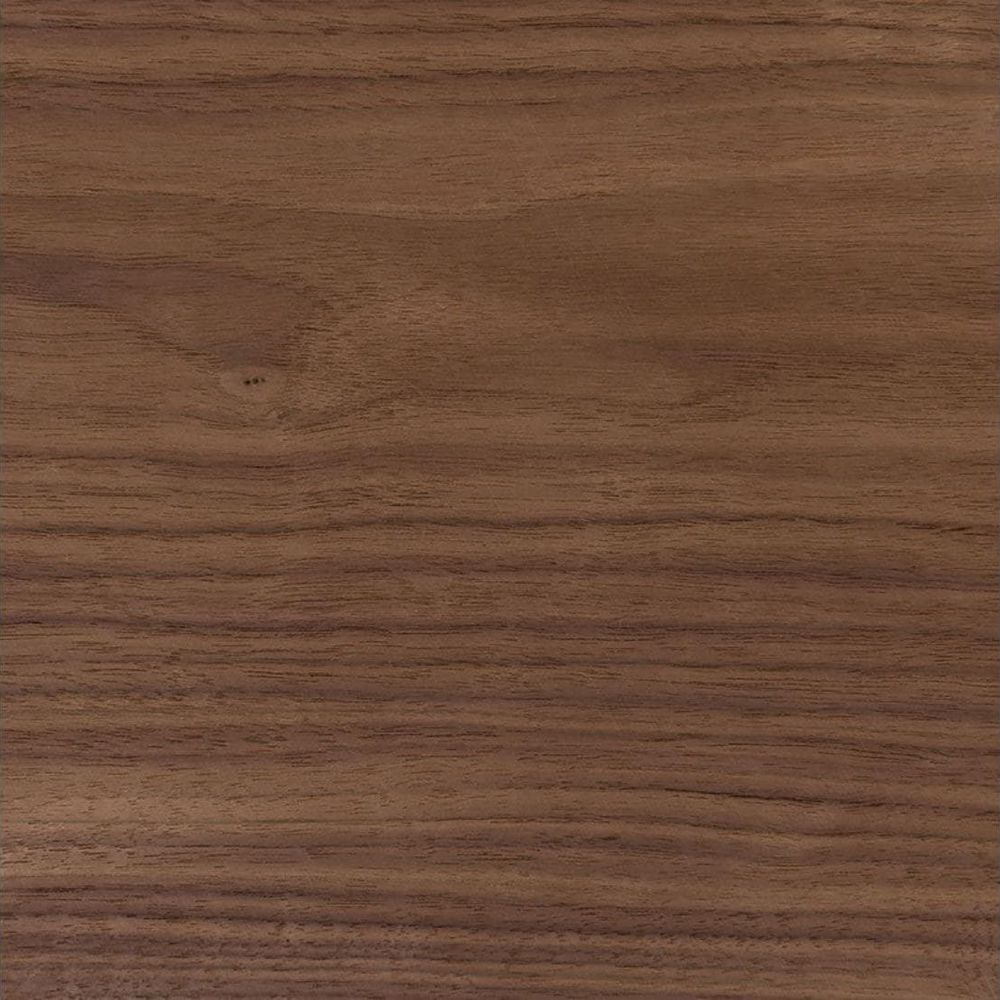Braunes Holz mit feinen Maserungen und kleinen Astlöchern.